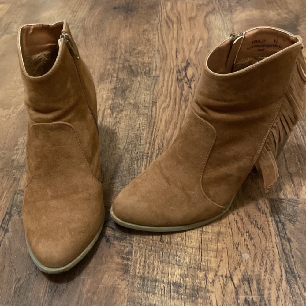 Fringe suede booties